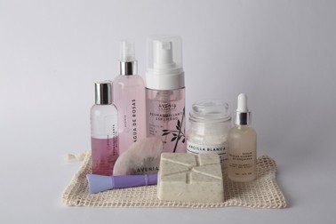 Presentación de Glow Kit Regenerador de Avenia