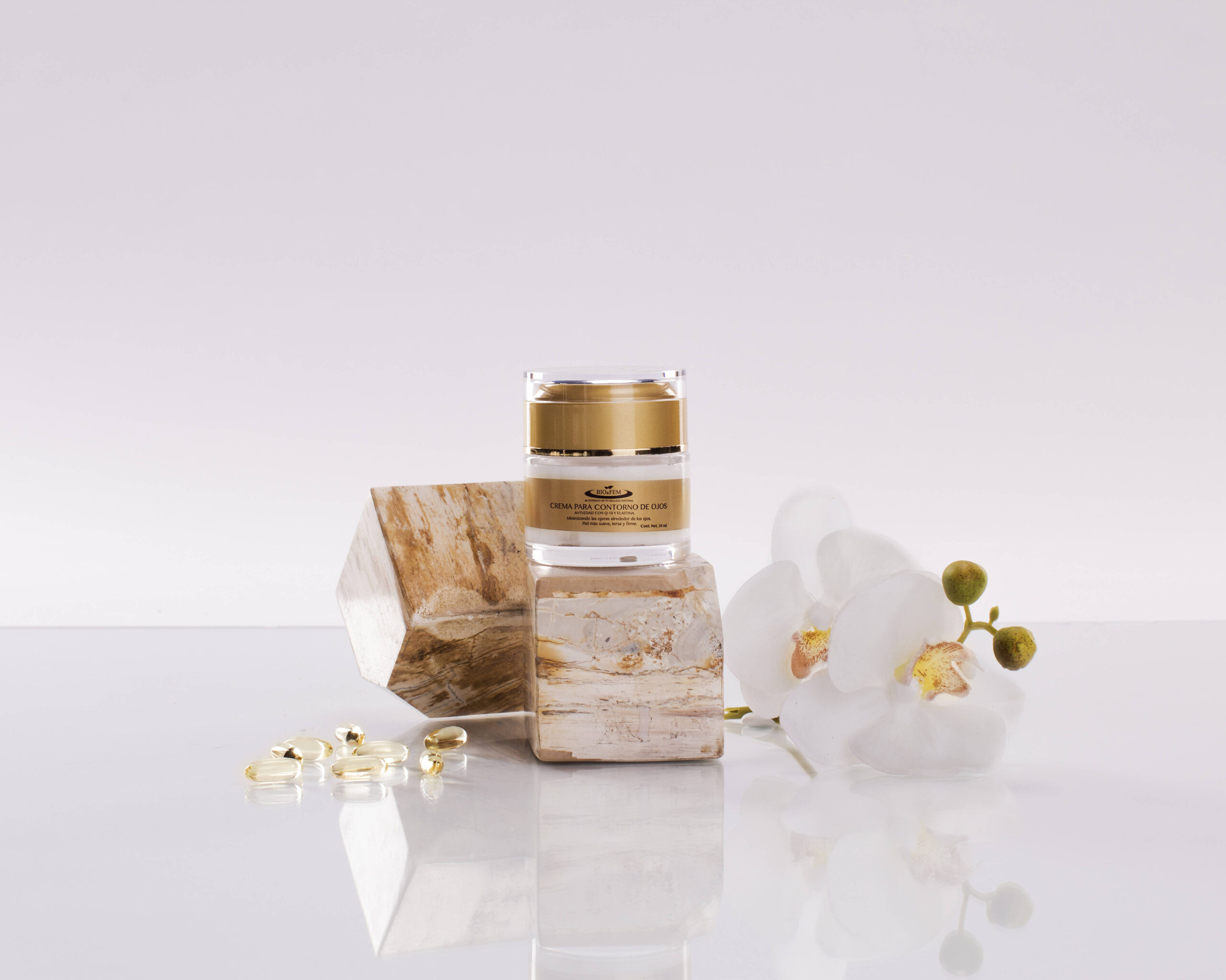 Crema facial contorno de ojos bio&fem 30g