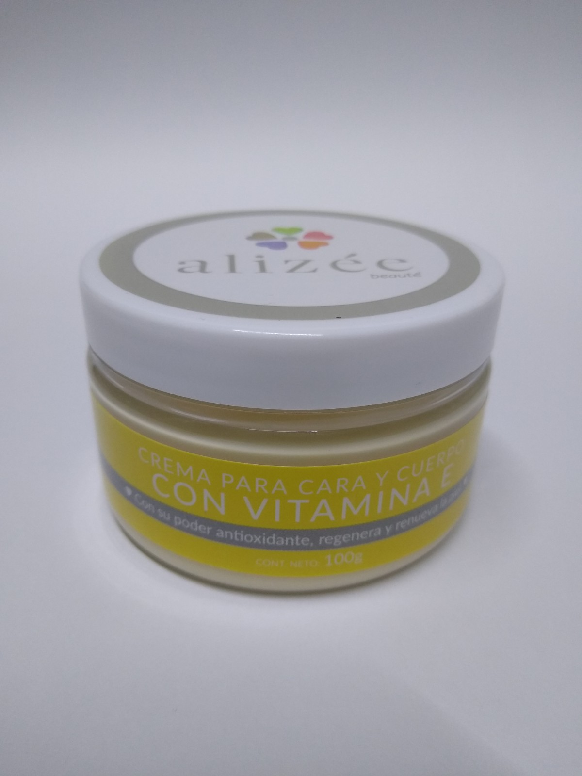 Crema para cara y cuerpo con vitamina e