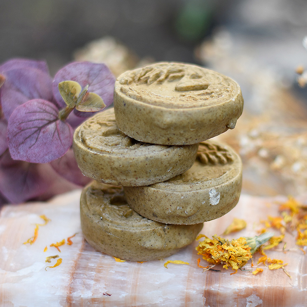 Shampoo sólido shikakai – henna