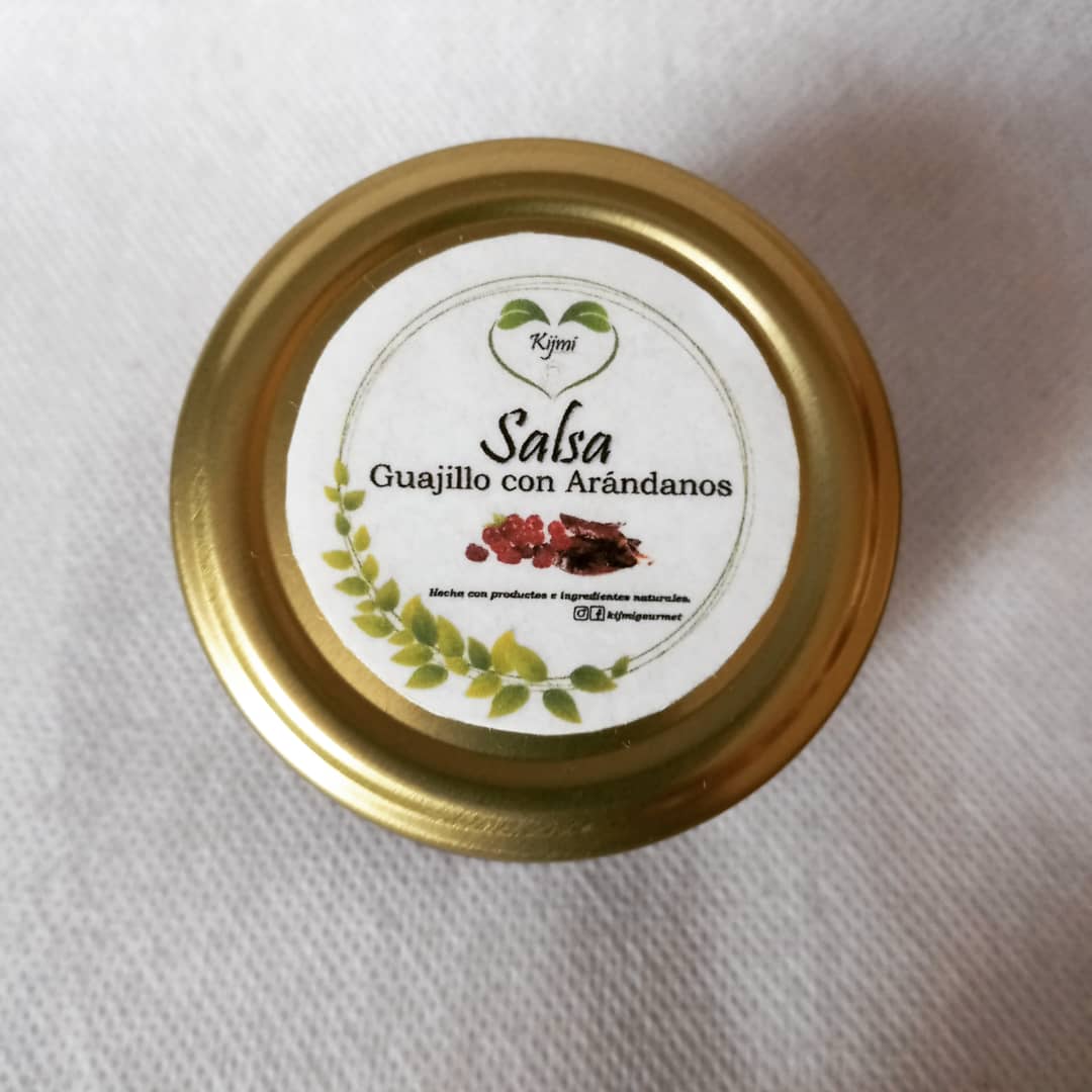 Salsa guajillo con arándanos