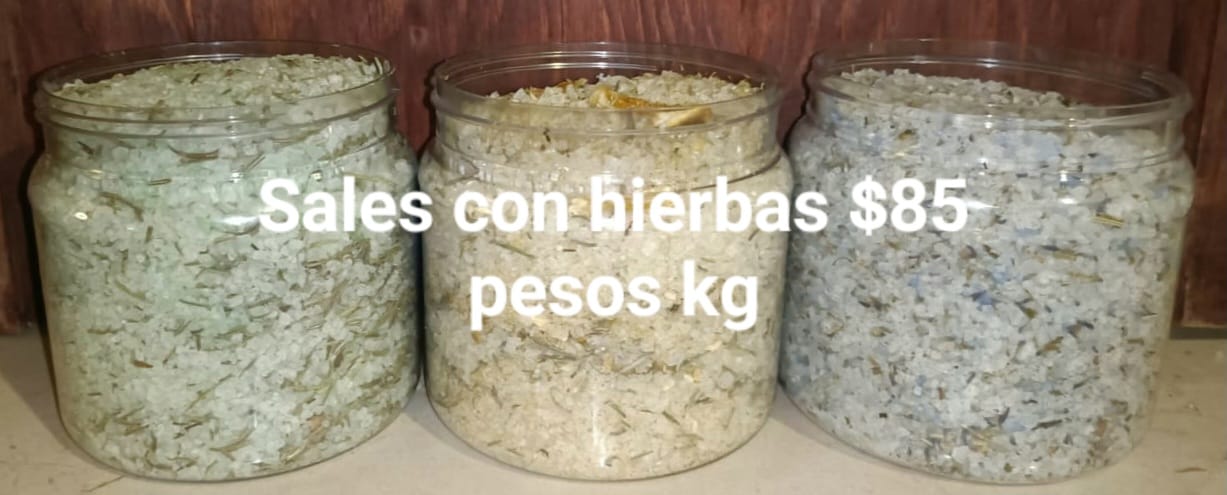 Sales con aceites esenciales y hierbas